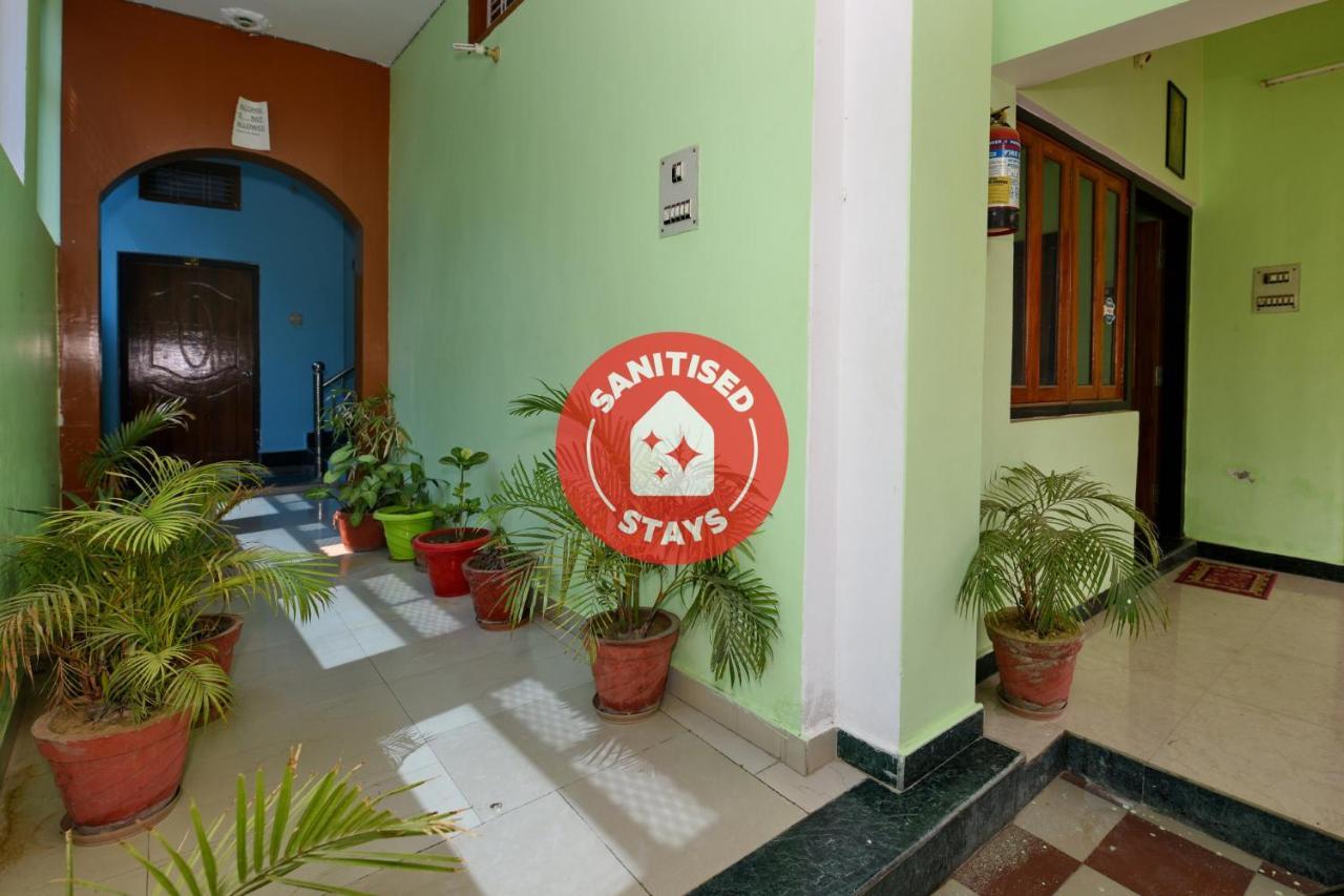Oyo 4409 Hotel Chaitanya Inn バラナシ エクステリア 写真